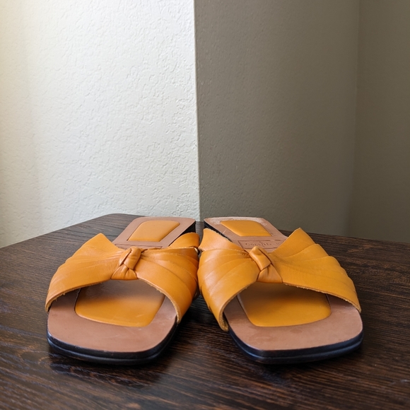 Cole Haan Yellow Leather Knot Square Open Toe Slide Flats Sandals - Picture 7 of 8